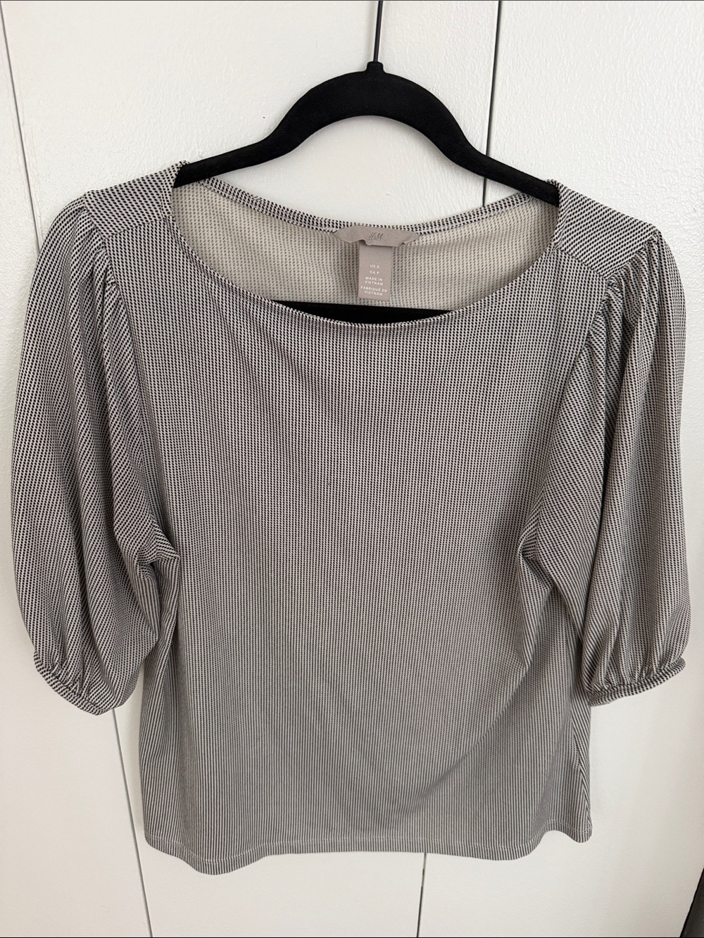 H&M Black and White Pinstripe Puff Sleeve Top